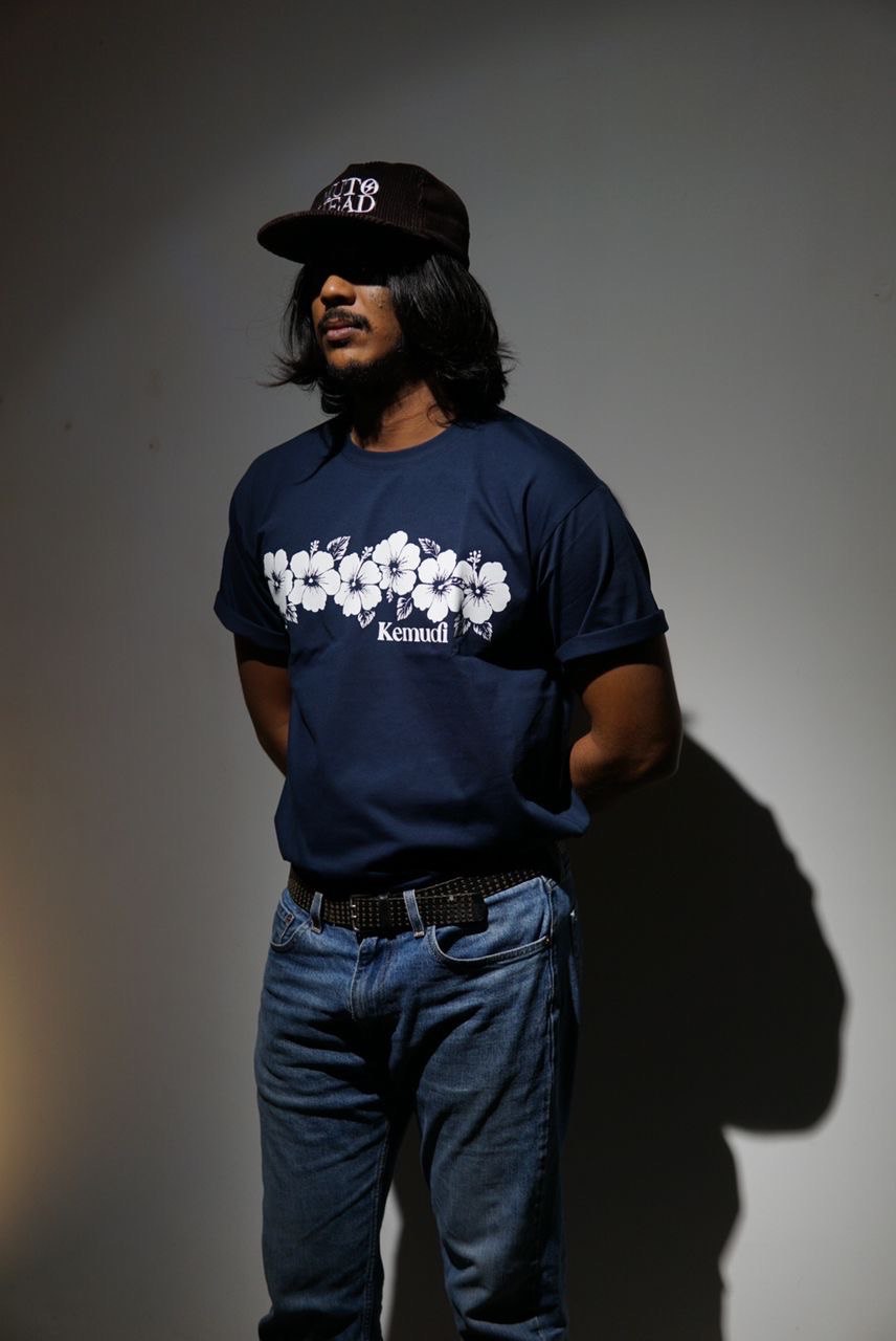 Kemudi Bunga Raya T-Shirt - Image 2