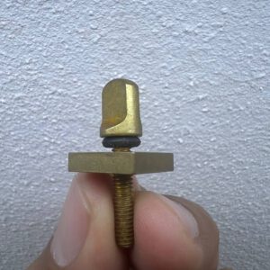 Finger Srew (brass)